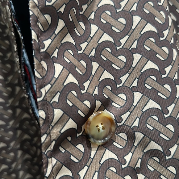 Burberry coat - Picture 10 of 13